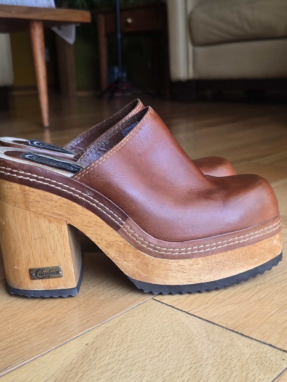 Vintage Candie's 90s Y2K Chunky Heel Platform Wooden Clogs Size 9 Boho Hippie